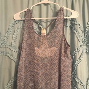 Juniors Tank Top Size Small. Perfect condition!!